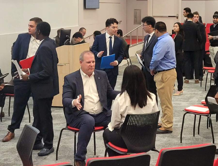 Students were able to interview 1-on-1 with professionals from Tailored Brands as part of the event.