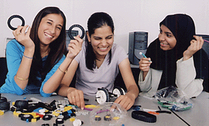 GRADE Camp Offers High School Girls A Peek Into The World Of Engineering
