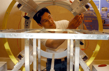 Engineering Student Showcases Work at UH Research Day