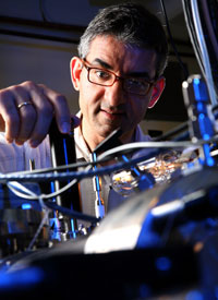Engineering Professor Receives Top University Research Award