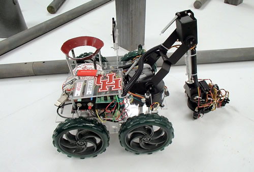 2013 UH Robotics Team placed third at the IEEE Region 5 Competition.