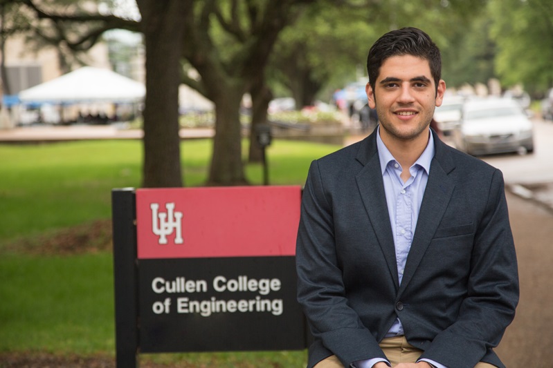 Cullen College Grad Student Analyzes Oil Fractures, Wins SPE Best Paper Award   