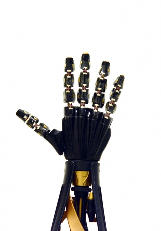 Artificial ‘Skin’ Gives Robotic Hand a Sense of Touch