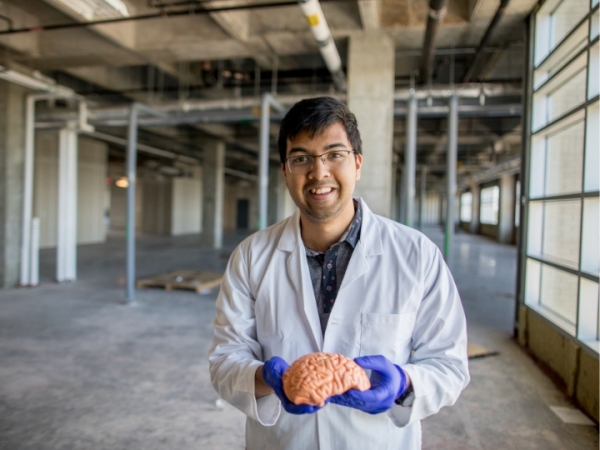 UH Cullen College of Engineering doctoral student Faheem Ershad is focusing on stretchable and flexible electronics and developing soft neural interface devices. 