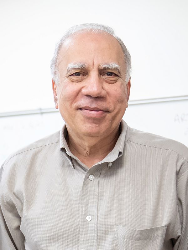 Soliman honored with SPE Regional Distinguished Achievement Award