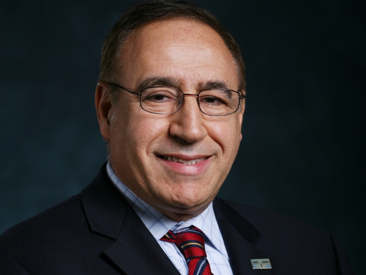 Akay to receive honorary degree from Polish university
