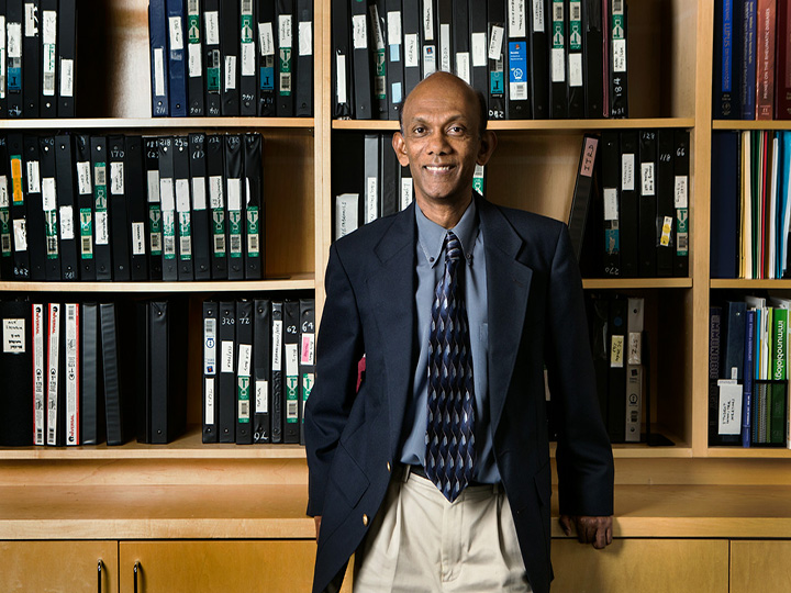 Chandra Mohan, Hugh Roy and Lillie Cranz Cullen Endowed Professor of biomedical engineering, screened more than 1,100 proteins in the fluid surrounding the brains of neuropsychiatric lupus patients and identified a few proteins that could potentially be used to diagnose neuropsychiatric lupus.