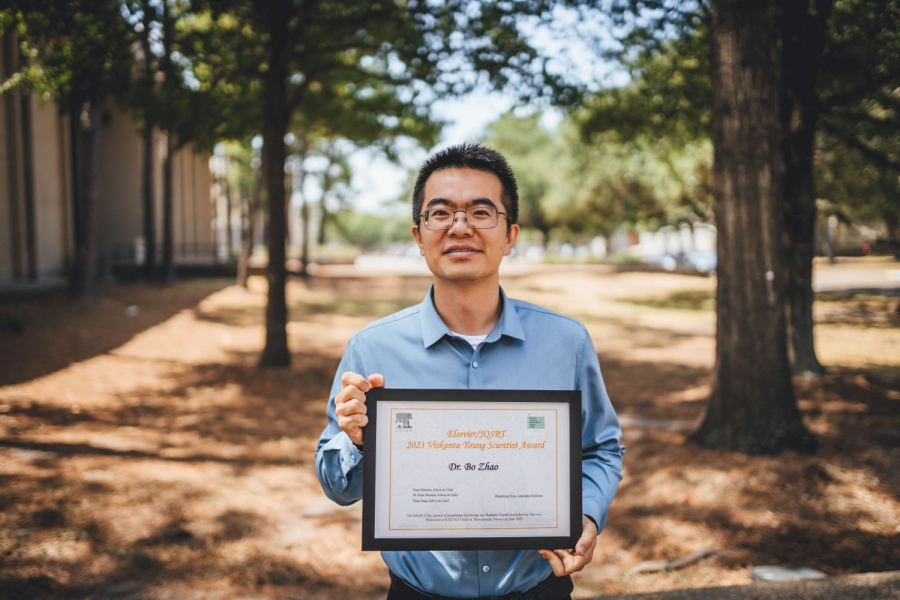 Bo Zhao, an assistant professor in the Mechanical Engineering Department, with the 2023 Elsevier/JQSRT Raymond Viskanta Young Scientist Award.