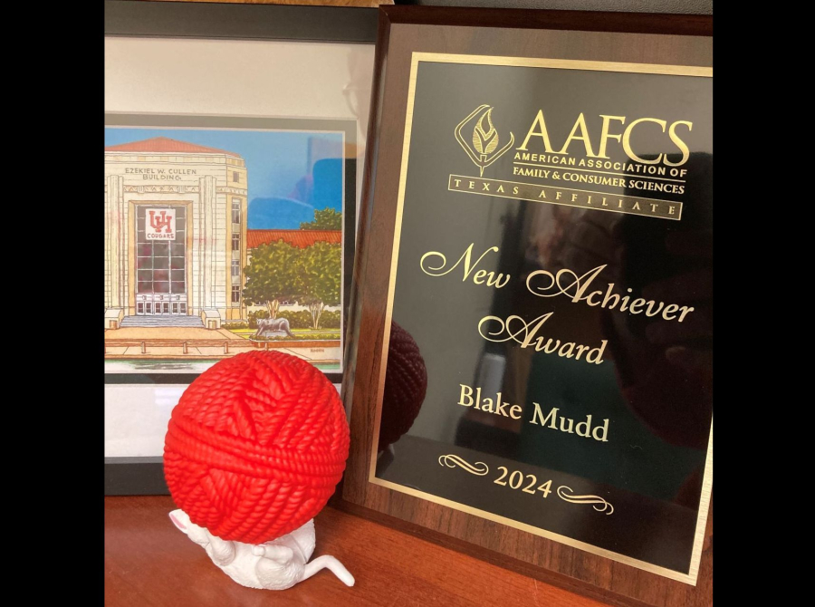 Retailing and Consumer Science lecturer Blake Mudd was recently honored with the New Achiever Award at this year's American Association of Family and Consumer Sciences Texas (AAFCS-TX) Annual Conference. 