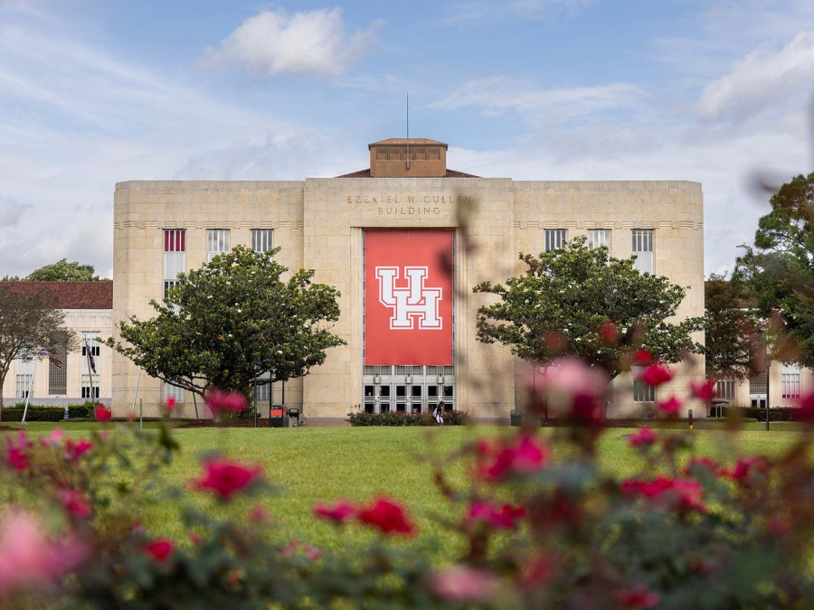 The Houston Works Scholarship Fund will provide scholarship support to working junior and senior students in select majors at the C.T. Bauer College of Business, all majors at the Cullen College of Engineering and select majors in the Division of Technology.