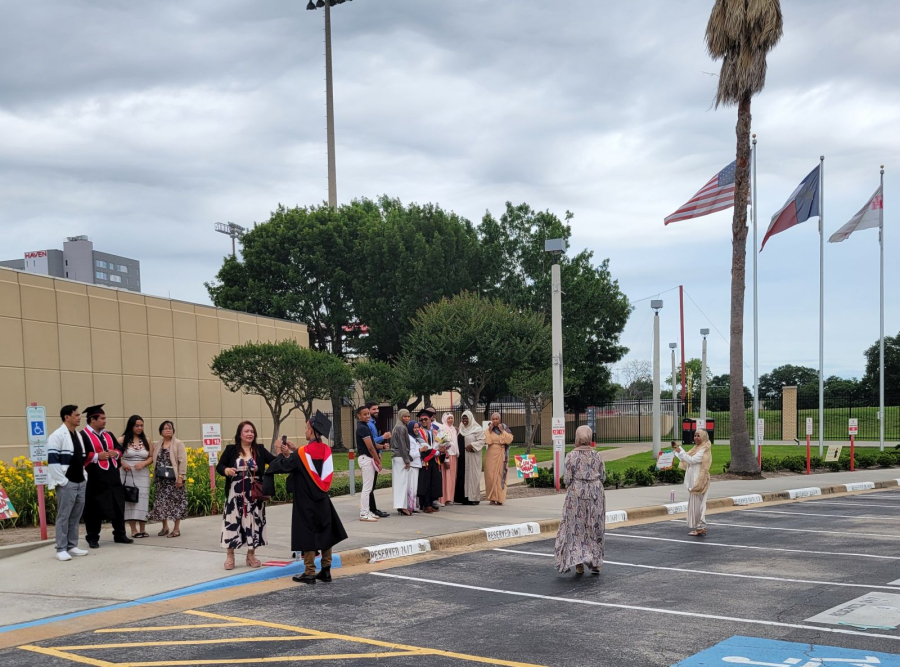 Photo ops galore on the University of Houston campus following the first Commencement ceremony. 