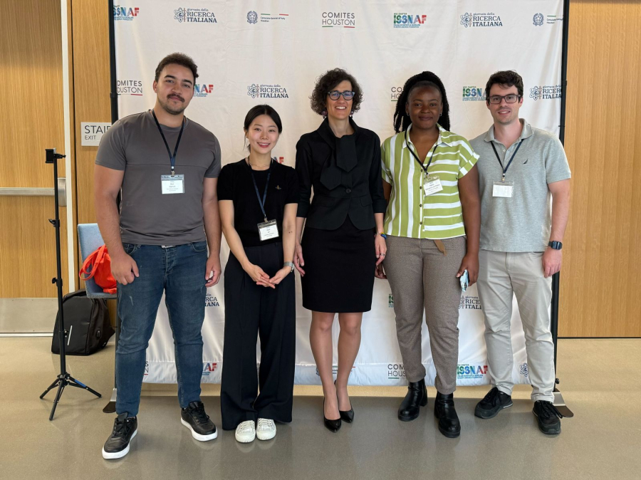 A group shot of some of this year's attendees from UH. 