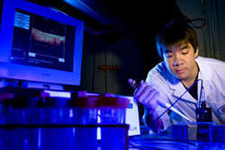 Senior Michael Leba is pictured demonstrating research highlighted at the university’s Undergraduate Research Day. He was among 10 students from the Cullen College to participate in the annual event. Others from the college included Robert Hood, Max Lingamfelter, Basilios Sideris, Minh Tran, Nadia Dowla, Thuan Pham, Oliver Rivera, Arol Vicent and Kevin Weaver. Photo by Tom Shea.