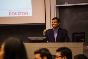 KBR Adjunct Professor Phaneendra Kondapi at the first meeting of the spring 2014 flow assurance course.