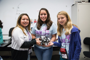 G.R.A.D.E. Camp Introduces Houston’s Young Women to the World of Engineering