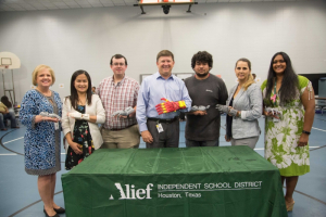 Alief ISD Students Donate Prosthetic Hands to UH eNABLE Chapter