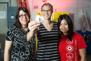 REU student Kimi Bourland (center) with Haleh Ardebili (left) and Student Mentor Mengying Yuan (right)