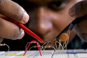 The UH Cullen College's online master’s program in electrical engineering was ranked No. 12.