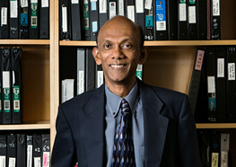 Hugh Roy and Lillie Cranz Cullen Endowed Professor of biomedical engineering, Chandra Mohan, has found race-specific lupus nephritis biomarkers moving science closer to finding treatment.