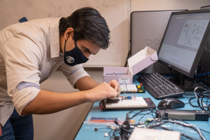 UH senior Arturo Velazquez has been recognized for his efforts in and outside of the classroom and research labs. He was one of six 2020 UH student recipients of scholarships from the Great Minds in STEM program. 