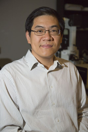 Dr. Wei-Chuan Shih, a professor of Electrical and Computer Engineering at the University of Houston's Cullen College of Engineering, has been promoted to a Fellow by SPIE.