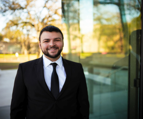 Jakob Lee, a Mechanical Engineering student, is the Outstanding Junior at the Cullen College of Engineering for 2022-23.