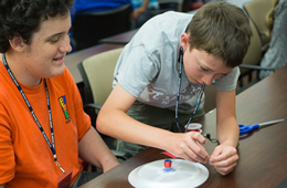 ECE Professor Introduces Cougar Junior Scholars to Engineering Principles